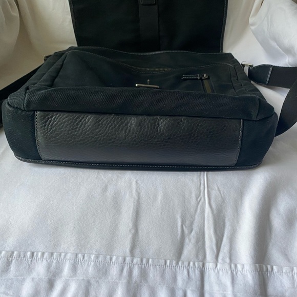 Coach canvas messenger bag